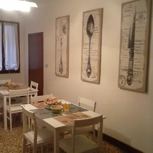 Da Marinella Affittacamere